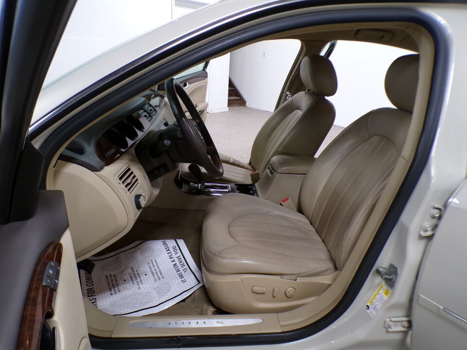 2011 Buick Lucerne  - Tom's Credit City