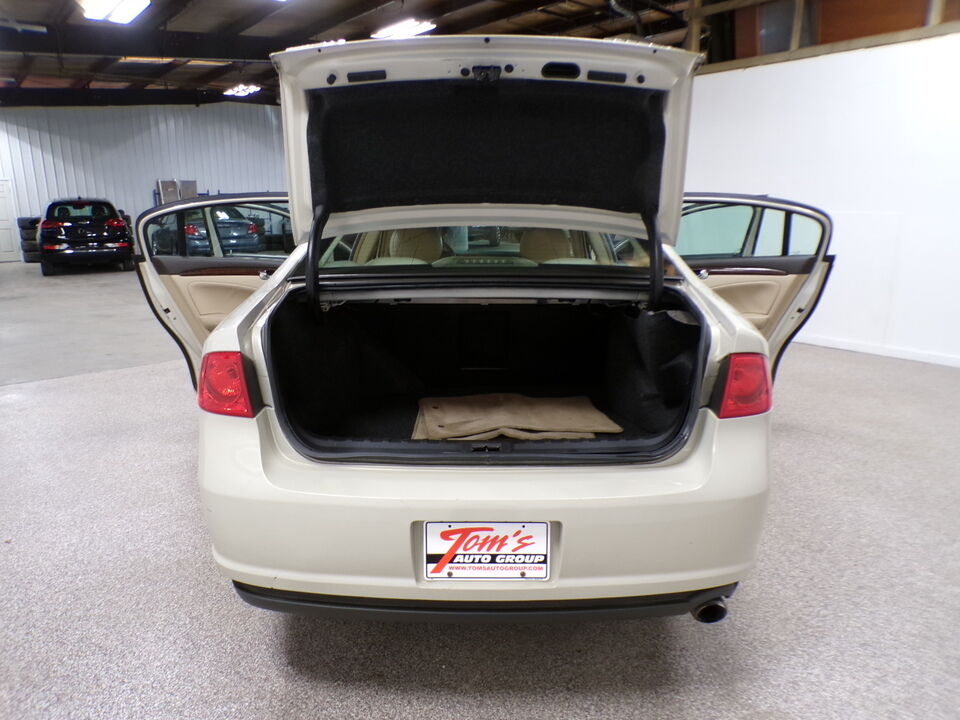 2011 Buick Lucerne  - Tom's Credit City