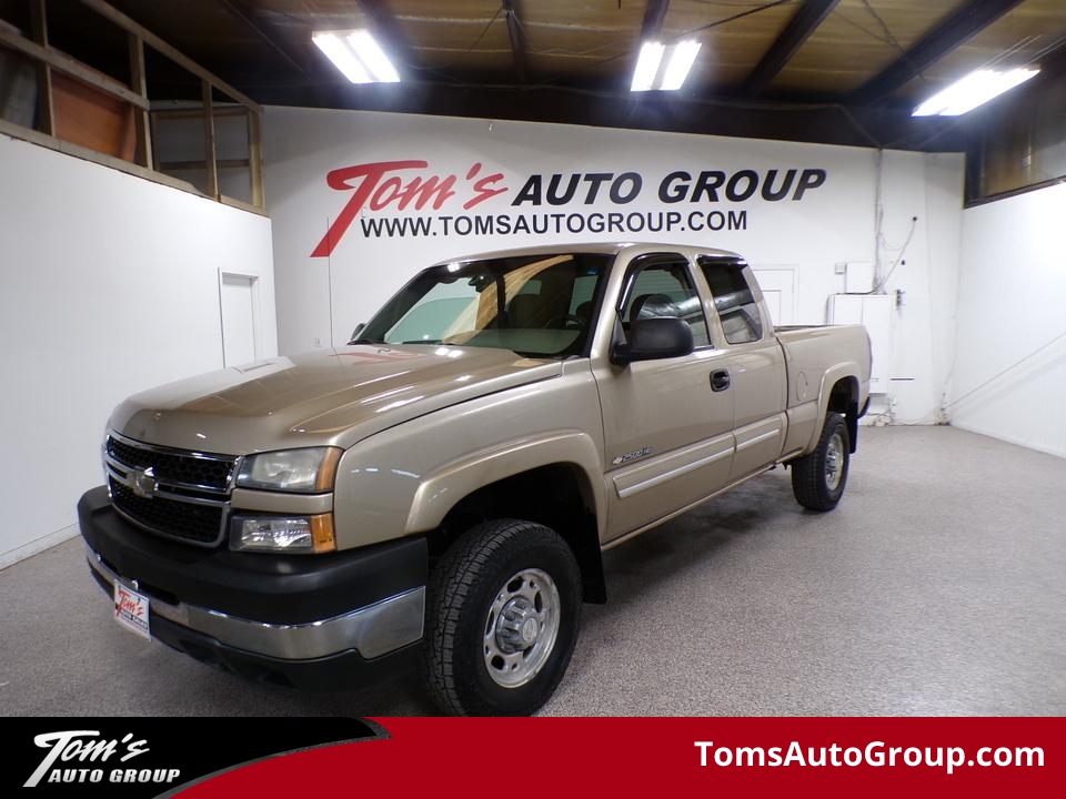 2006 Chevrolet Silverado 2500HD LT1  - T16062C  - Tom's Truck