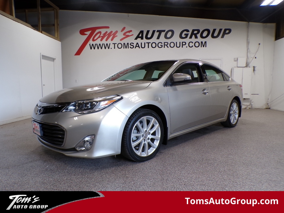 2013 Toyota Avalon XLE  - S56451  - Tom's Auto Group