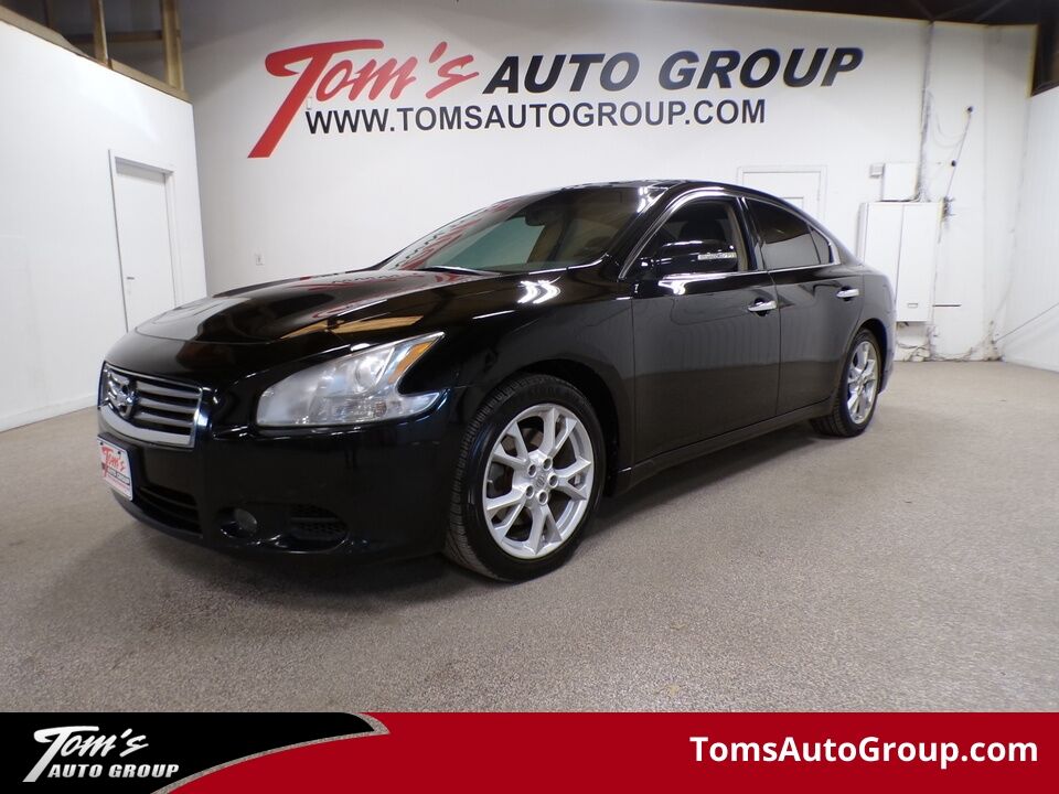 2012 Nissan Maxima  - Tom's Auto Group