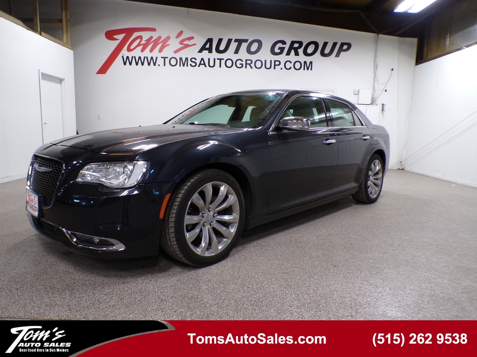 2018 Chrysler 300 Limited  - 34914  - Tom's Auto Group