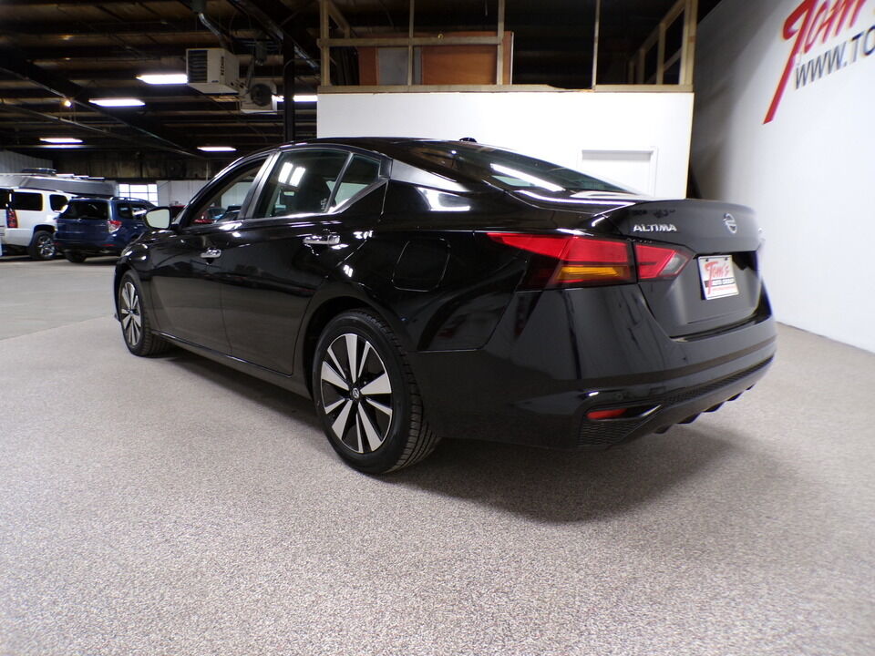2021 Nissan Altima  - Tom's Credit City