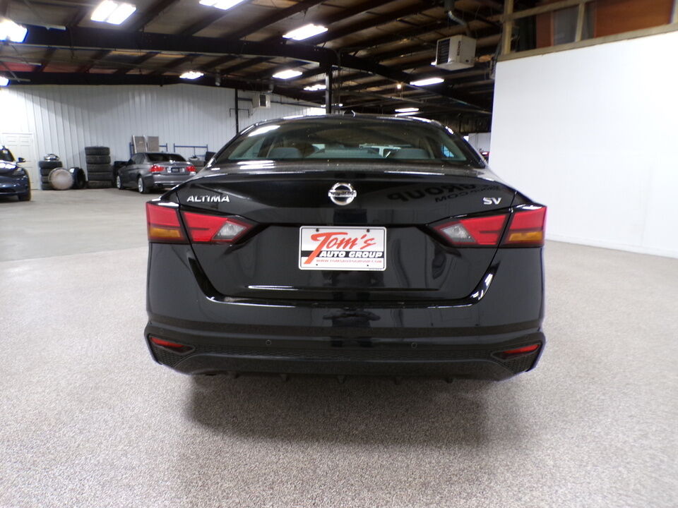 2021 Nissan Altima  - Tom's Credit City