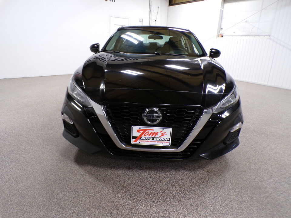 2021 Nissan Altima  - Tom's Credit City