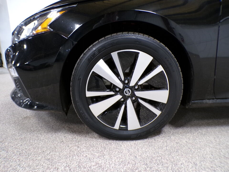2021 Nissan Altima  - Tom's Credit City