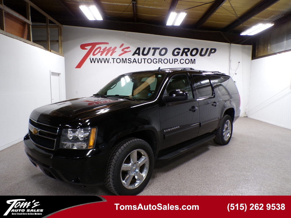 2014 Chevrolet Suburban LT  - 04999  - Tom's Auto Sales, Inc.