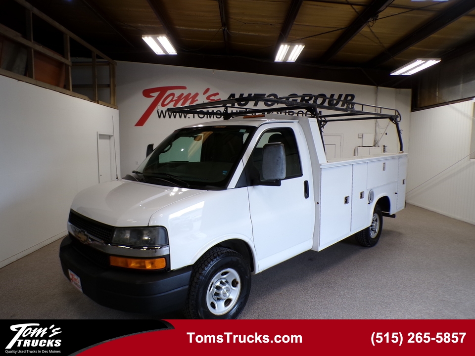2011 Chevrolet Express Commercial Cutaway Work Van  - FT70155L  - Tom's Auto Group