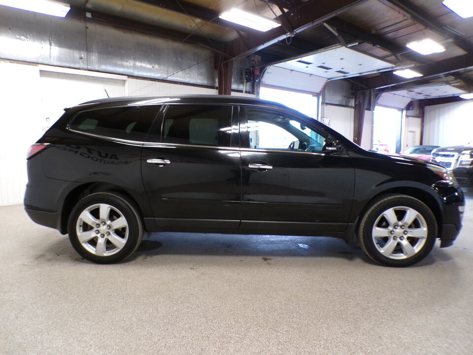 2017 Chevrolet Traverse  - Tom's Credit City