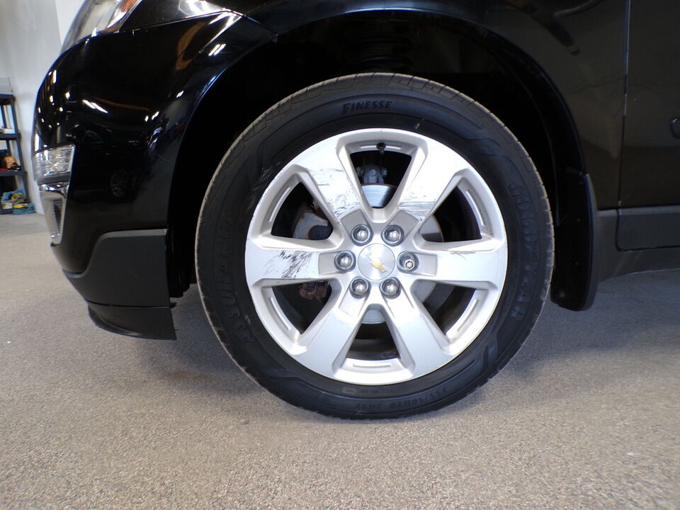 2017 Chevrolet Traverse  - Tom's Credit City