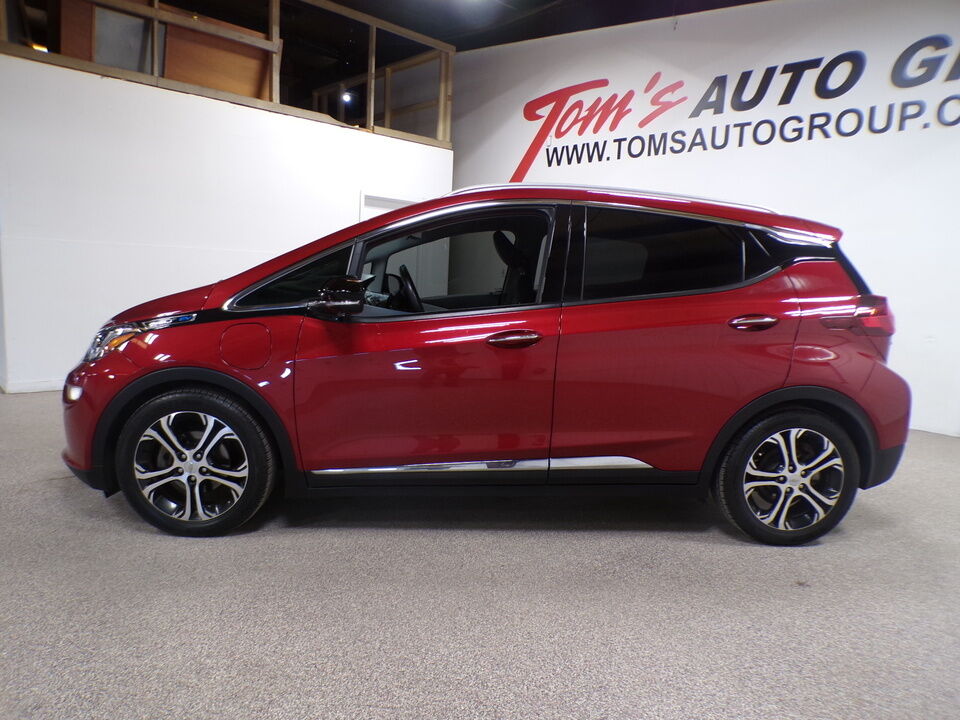 2017 Chevrolet Bolt EV  - Tom's Credit City