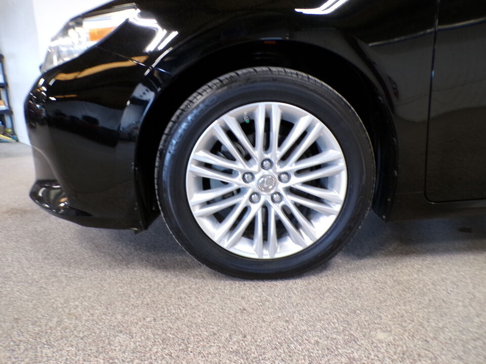 2013 Lexus ES 350  - Tom's Credit City