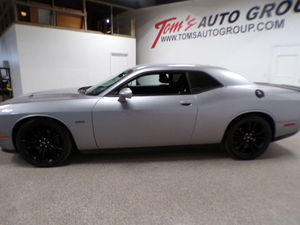2018 Dodge Challenger  - Tom's Auto Sales, Inc.