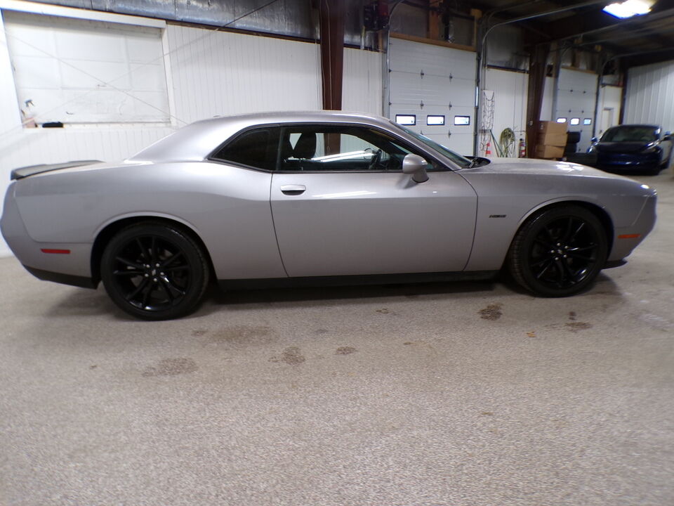 2018 Dodge Challenger  - Tom's Auto Sales, Inc.