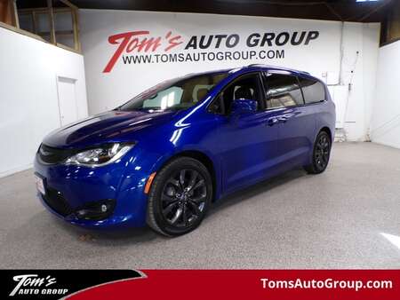 2018 Chrysler Pacifica Touring L Plus for Sale  - M89092Z  - Tom's Auto Group