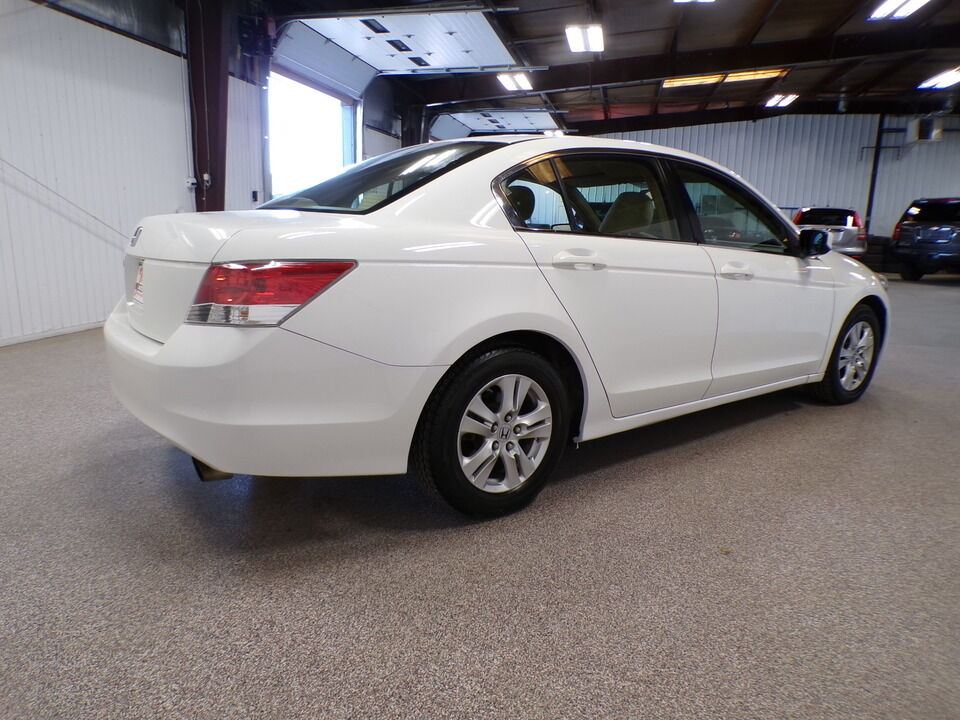 2009 Honda Accord  - Tom's Budget Cars