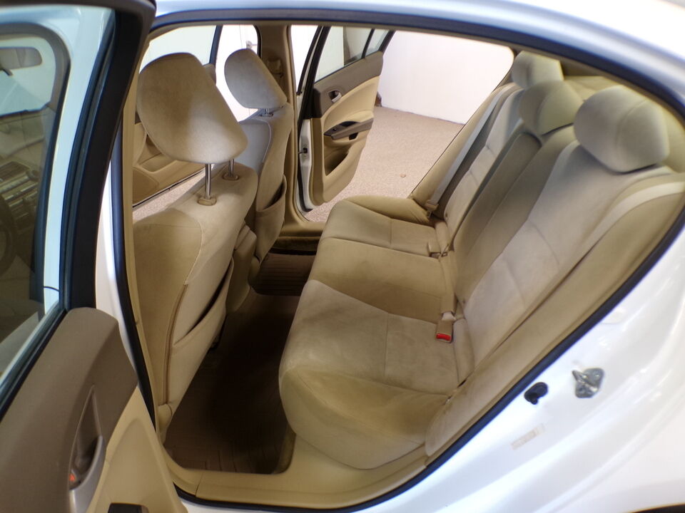 2009 Honda Accord  - Tom's Budget Cars
