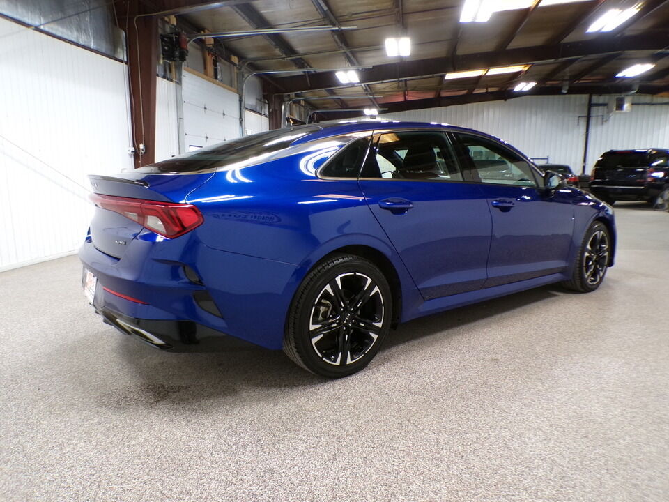 2022 Kia K5  - Tom's Budget Cars