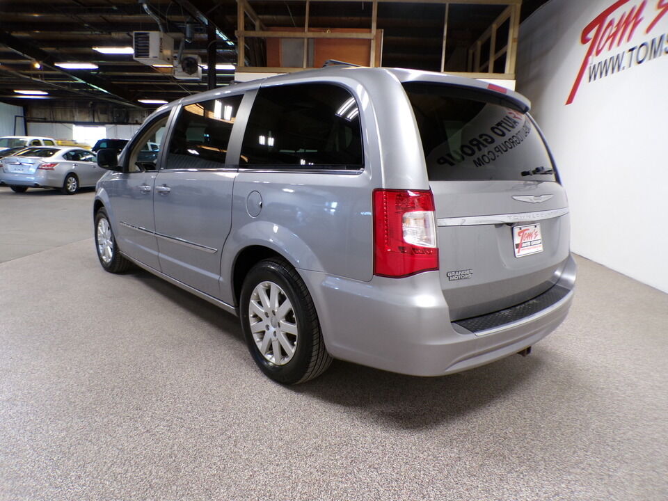 2014 Chrysler Town & Country  - Tom's Credit City