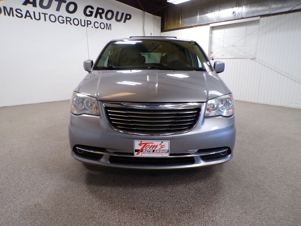 2014 Chrysler Town & Country  - Tom's Credit City