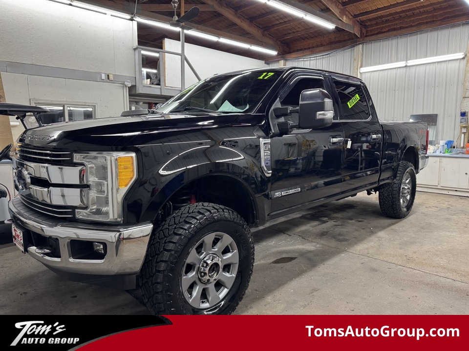 2017 Ford F-250 Lariat  - N92617L  - Tom's Auto Sales North