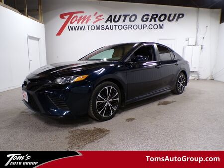 2019 Toyota Camry  - Tom's Auto Group