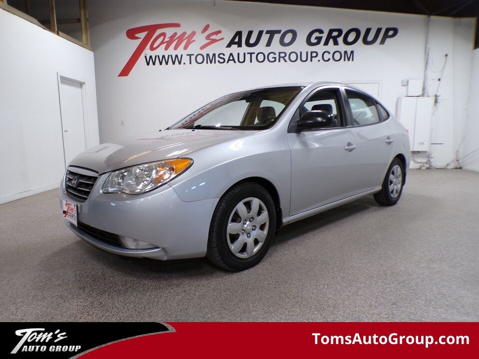 2008 Hyundai Elantra  - Tom's Budget Cars