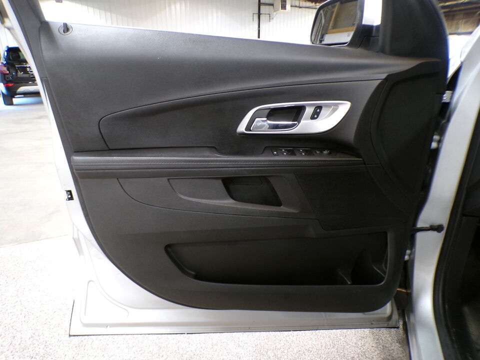2016 Chevrolet Equinox  - Tom's Budget Cars