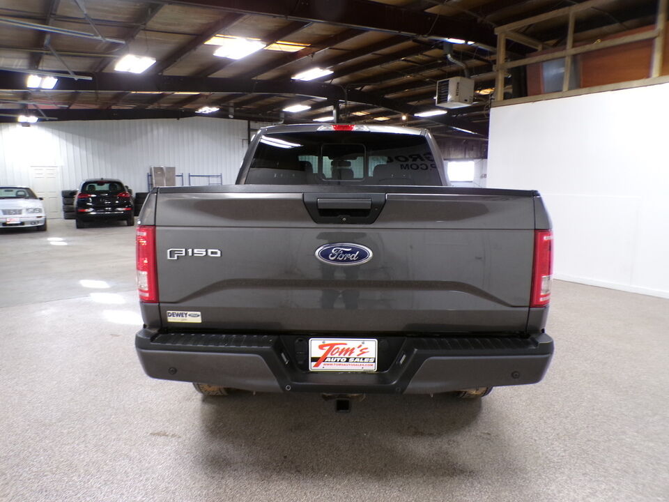 2017 Ford F-150  - Tom's Credit City
