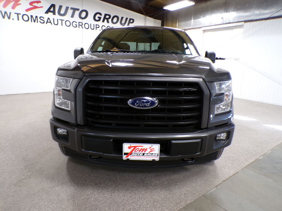 2017 Ford F-150  - Tom's Credit City