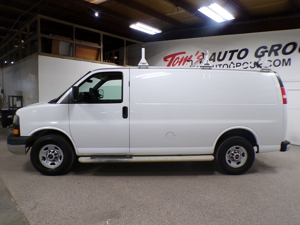 2014 GMC Savana Cargo Van  - Tom's Credit City