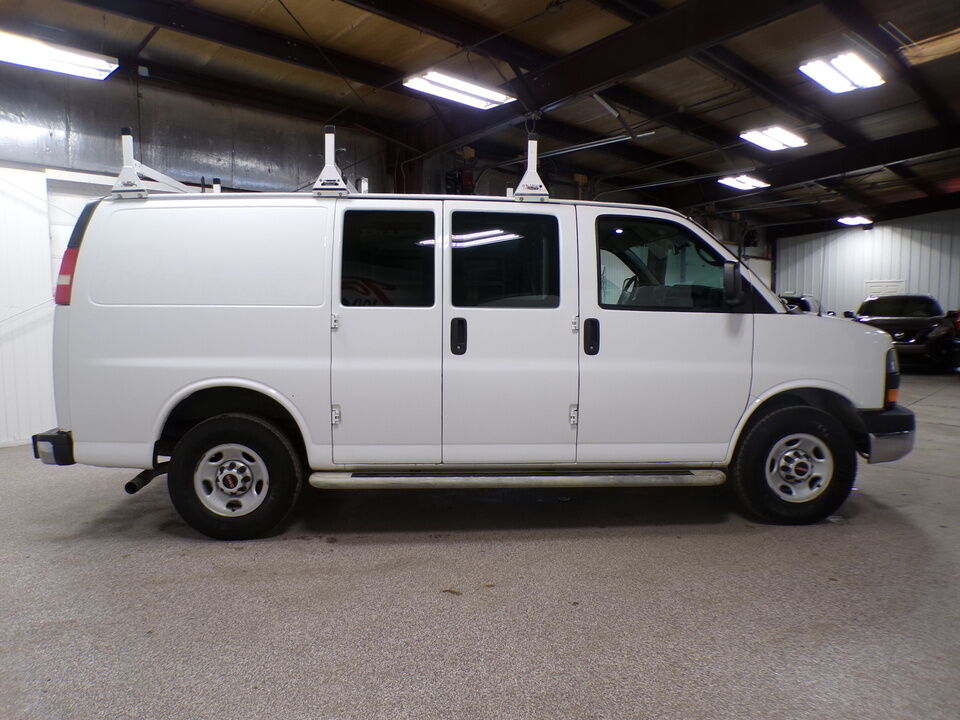 2014 GMC Savana Cargo Van  - Tom's Credit City