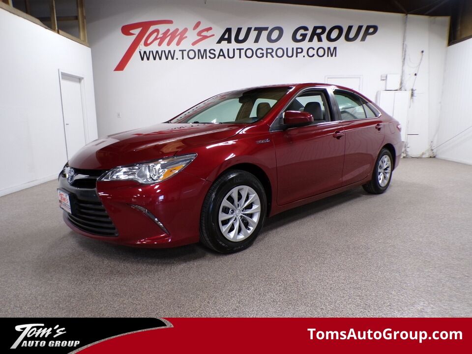 2015 Toyota Camry Hybrid  - Toms Auto Sales West