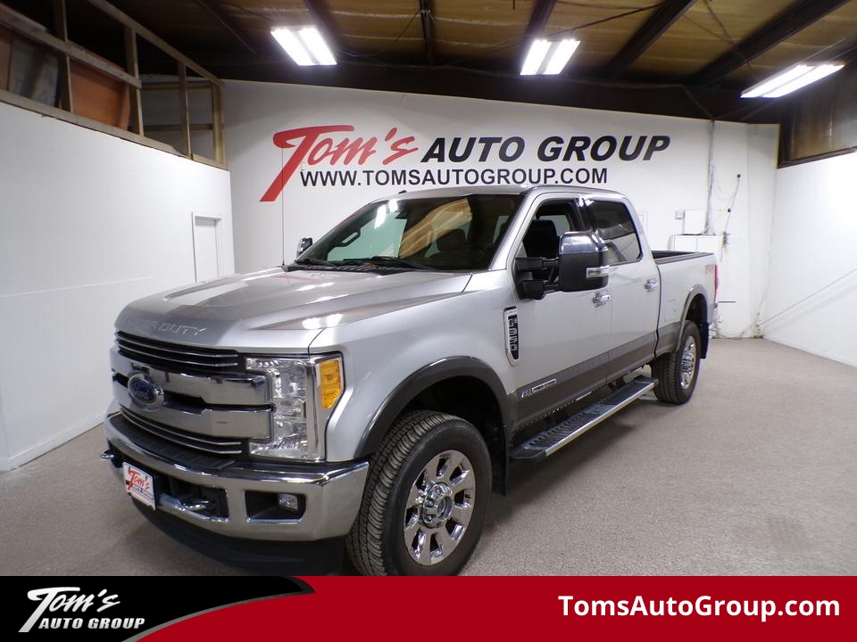 2017 Ford F-350 Lariat  - W37225C  - Toms Auto Sales West