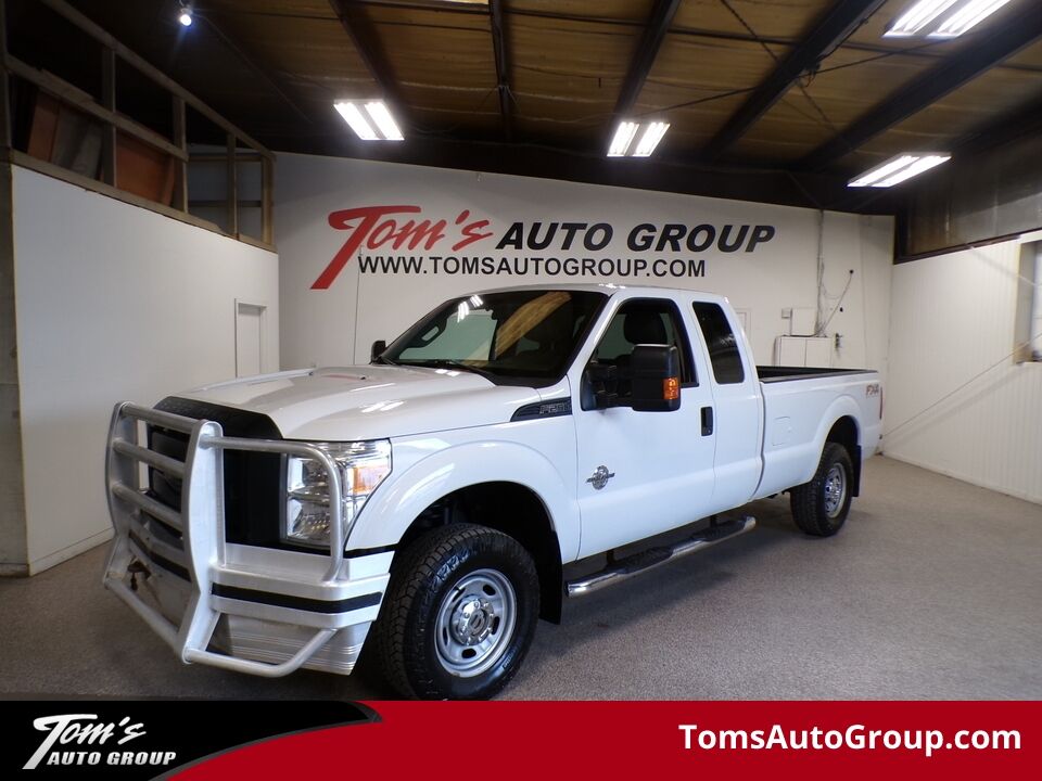 2014 Ford F-250  - Tom's Auto Sales, Inc.