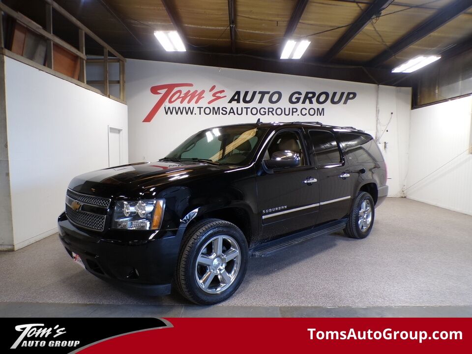 2013 Chevrolet Suburban  - Tom's Auto Group