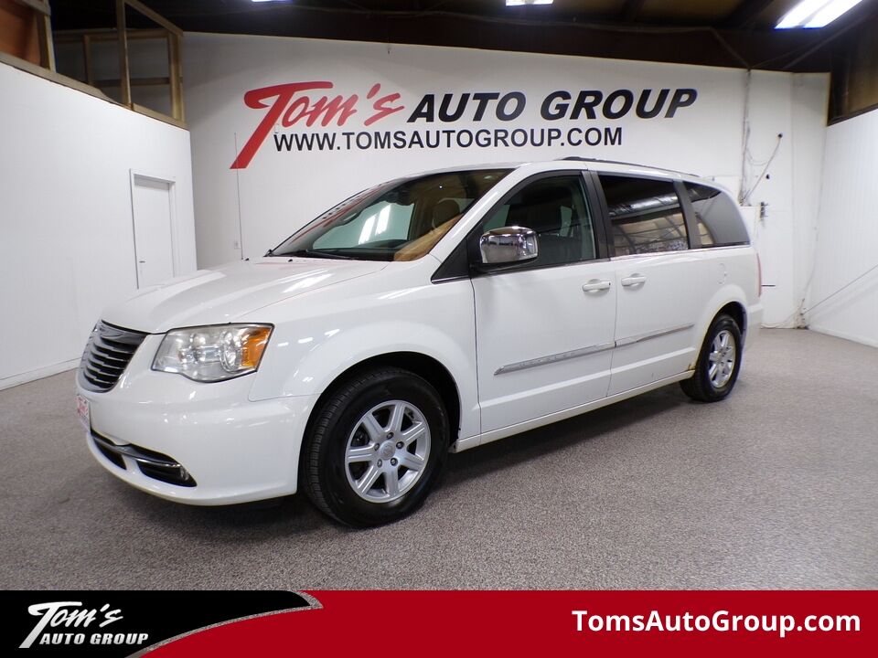 2012 Chrysler Town & Country  - Tom's Auto Sales North