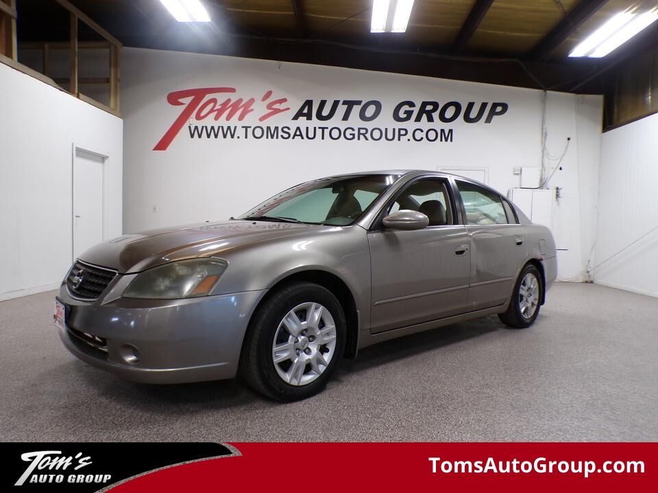 2006 Nissan Altima  - Tom's Budget Cars