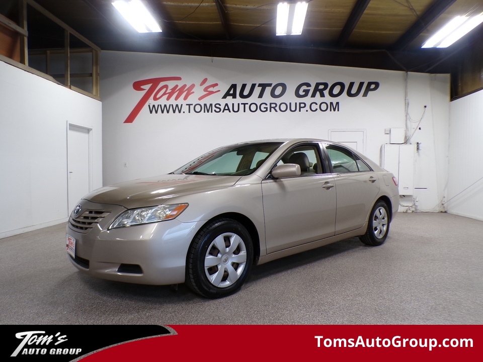 2007 Toyota Camry LE  - B30018L  - Tom's Auto Group