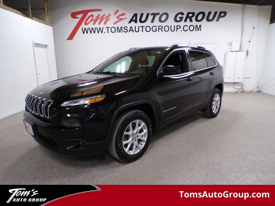 2015 Jeep Cherokee Latitude  - M24820L  - Tom's Auto Group