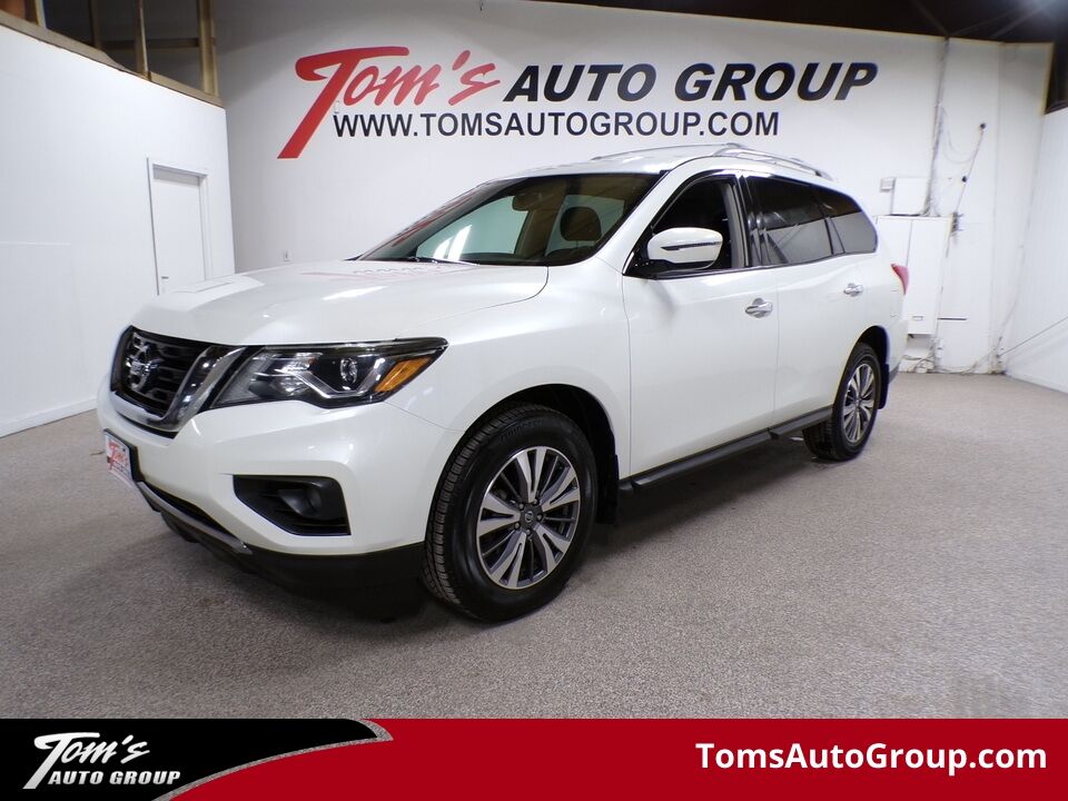 2017 Nissan Pathfinder  - Tom's Venta De Auto