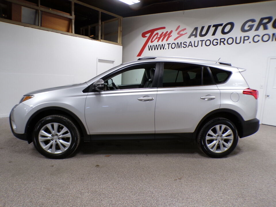 2014 Toyota RAV-4  - Tom's Budget Cars