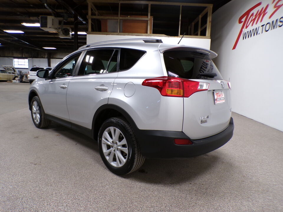 2014 Toyota RAV-4  - Tom's Budget Cars
