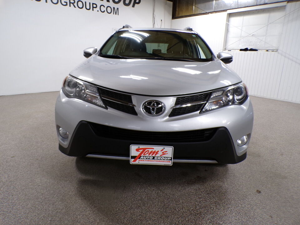 2014 Toyota RAV-4  - Tom's Budget Cars