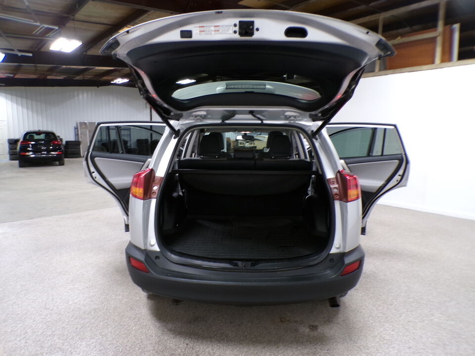 2014 Toyota RAV-4  - Tom's Budget Cars