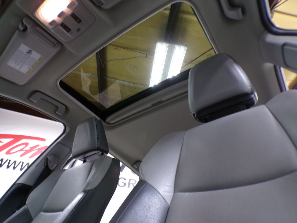 2014 Toyota RAV-4  - Tom's Budget Cars