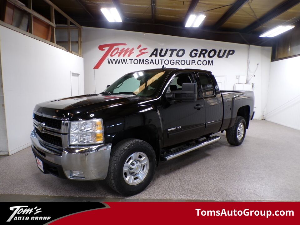 2010 Chevrolet Silverado 2500HD  - Tom's Auto Group