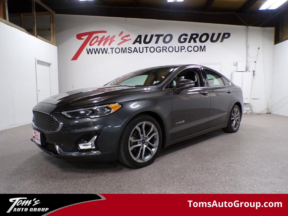 2019 Ford Fusion Hybrid Titanium  - W41539  - Toms Auto Sales West