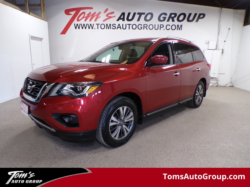 2017 Nissan Pathfinder SL  - M24013  - Tom's Auto Group