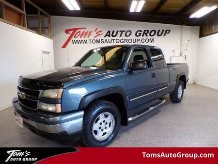 2006 Chevrolet Silverado 1500 LT2 for Sale  - T49664  - Tom's Truck